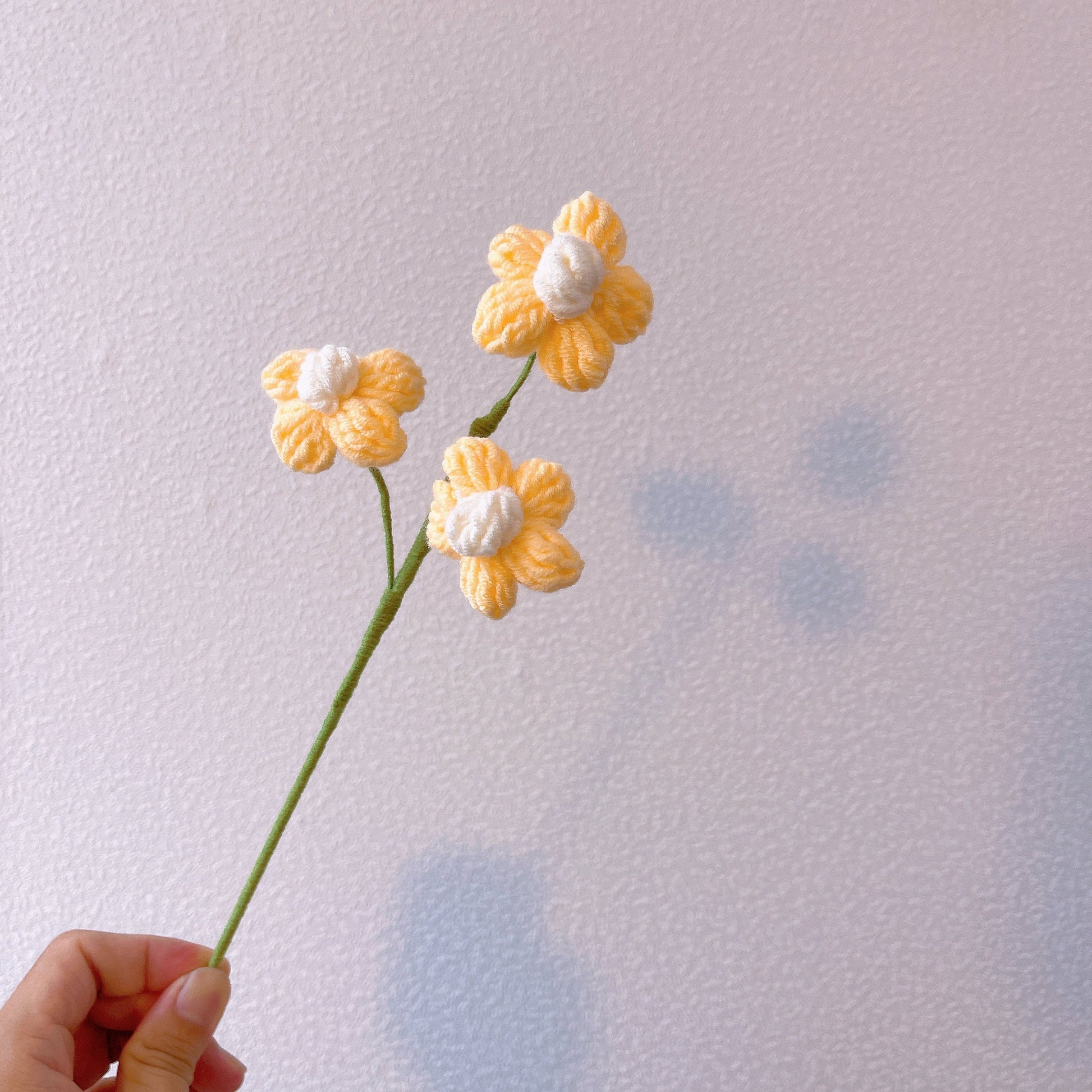 Crochet Puff Daisy Stake - Versatile Home Decor and Gift - Bouquets, Vases, and Table Centerpieces - Eco-friendly - Vintage-inspired Design