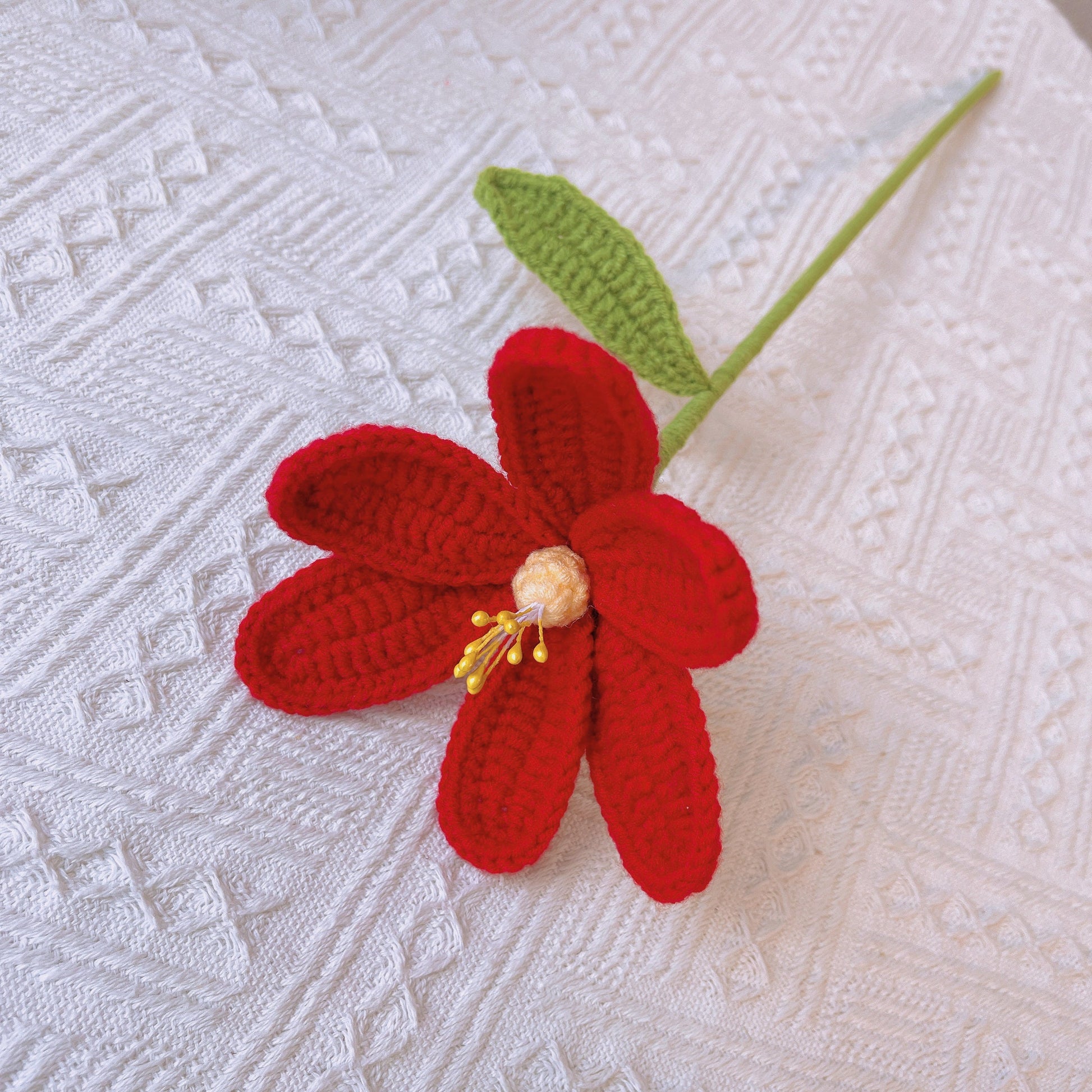 Handmade Crochet Tulip Flowers - Yarn Crafted, Home Decor, Gift Idea, Floral Arrangement, Symbolic Flower, Floral Accents, Bouquet Flowers