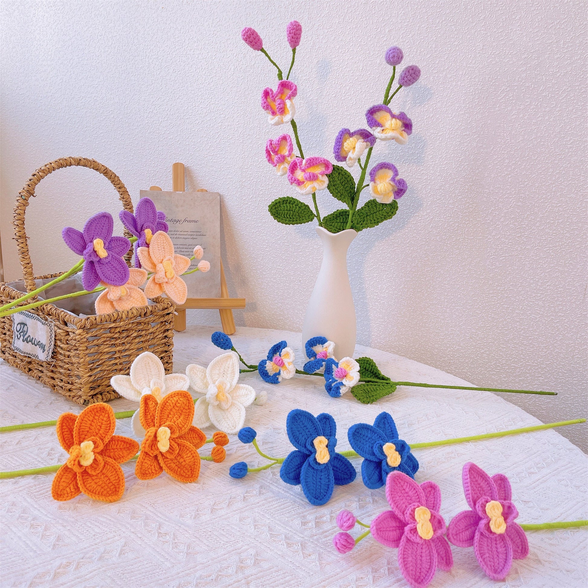 Handmade Phalaenopsis Orchid Stake for Home Decoration and Plant Support - Crochet Yarn Craft, Indoor Decor, Unique Gifts, Crochet Bouquet